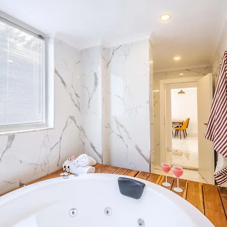 Yosun Apartahotel 4*